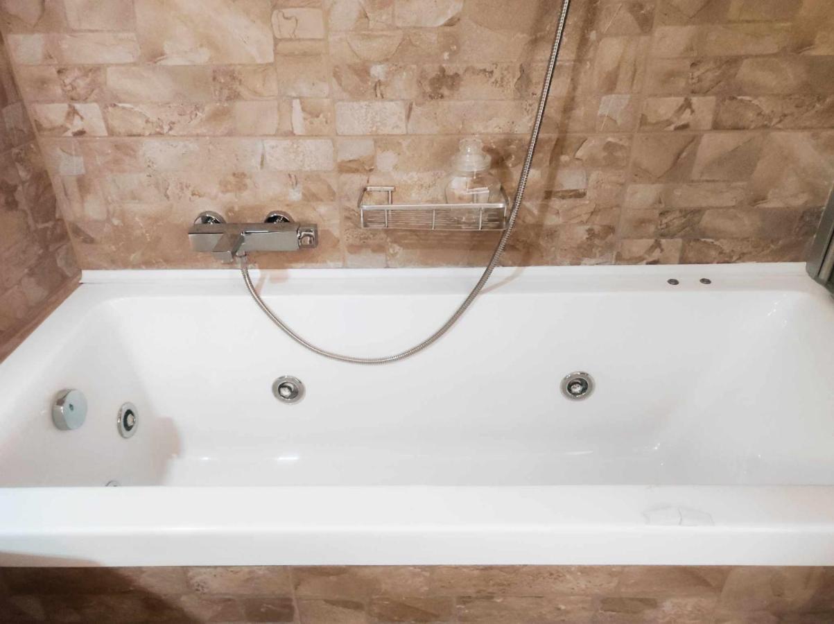 شقة Il Plebiscito Luxury Loft Fronte Basilica مارتينا فرانكا المظهر الخارجي الصورة